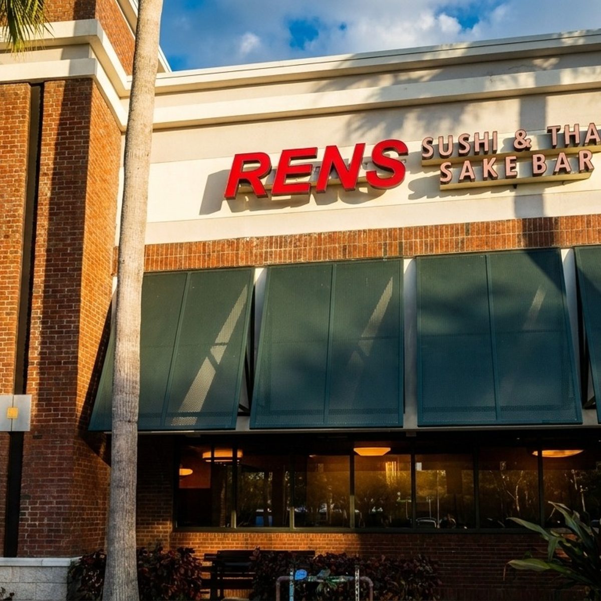 Visit Rens Sushi Japanese and Thai Cuisine