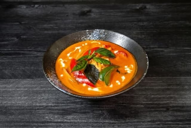 L red curry.