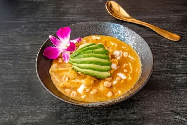 L massaman curry.