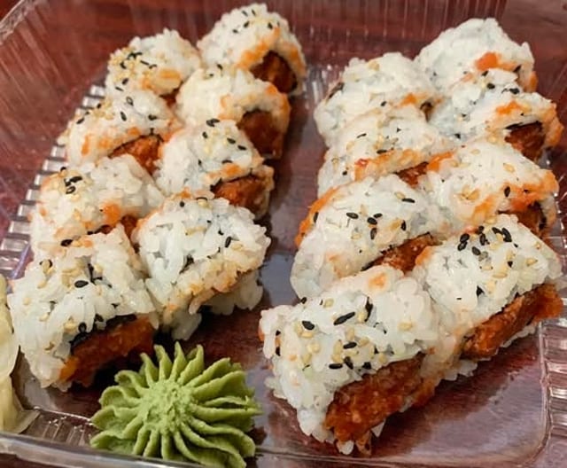 Spicy tuna roll.