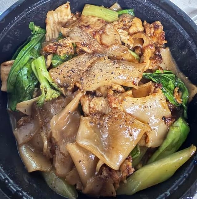 Pad see ew.